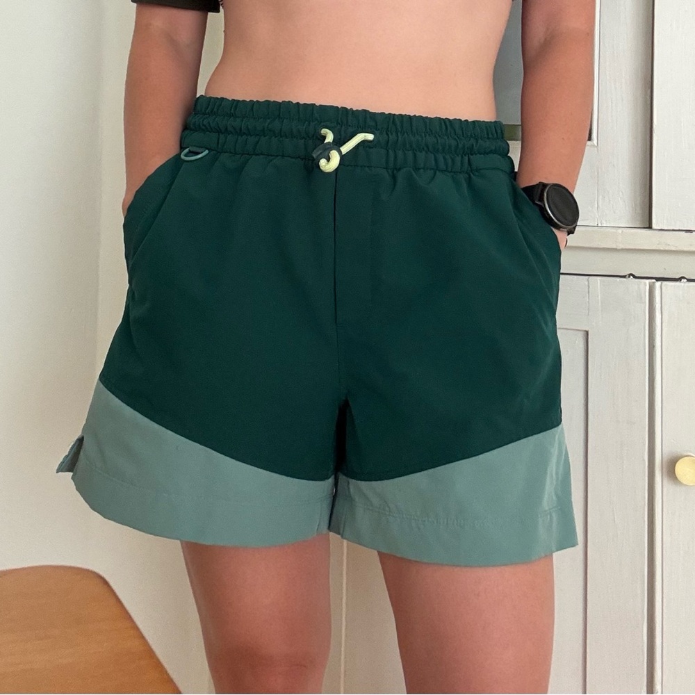 Womens Two-Tone Forest Green Active Shorts